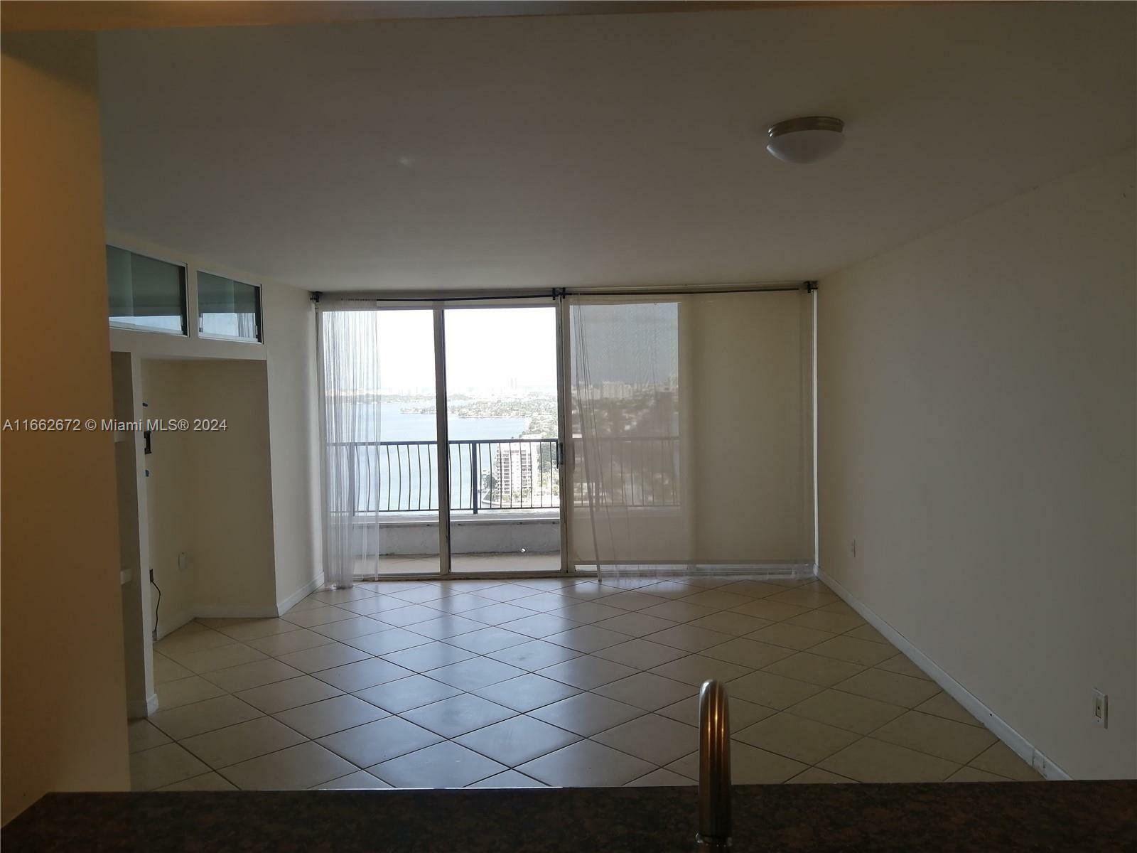 Property Photo:  555 NE 15th St 33B  FL 33132 