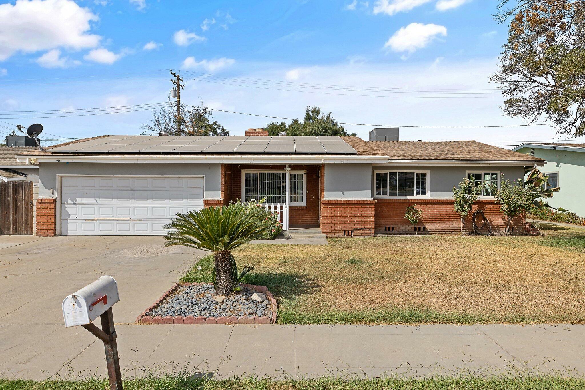 Property Photo:  307 N Lane Street  CA 93274 