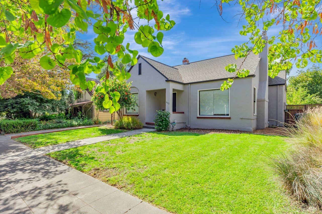 Property Photo:  633 Wright Street  CA 95404 