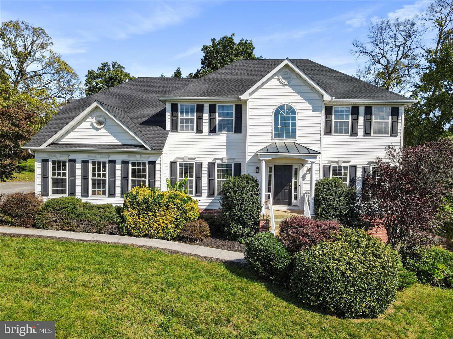 Property Photo: 92 Halifax Court WV 25403