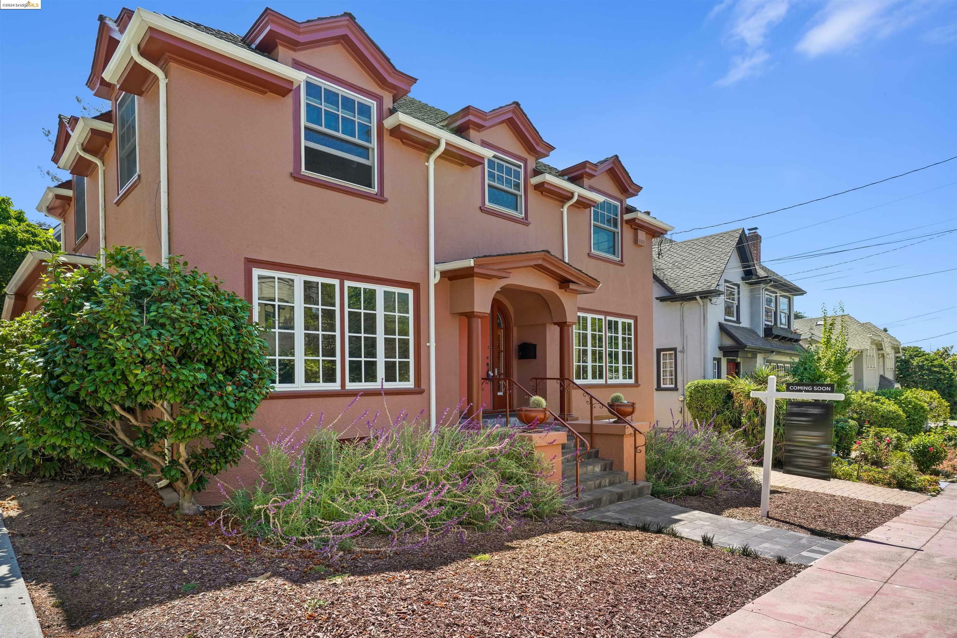 Property Photo:  154 Mountain Ave  CA 94611 