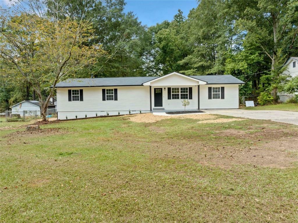 Property Photo:  302 Davis Road  GA 30281 