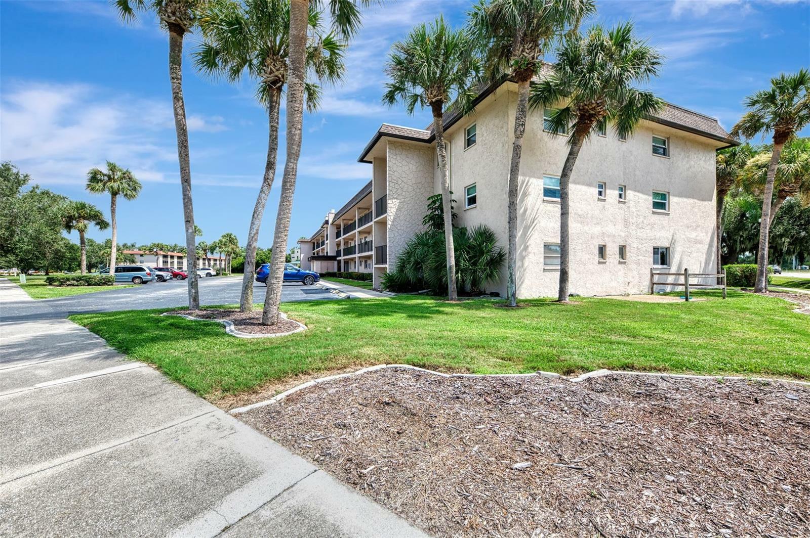 Property Photo:  102 Capri Isles Boulevard 105  FL 34292 