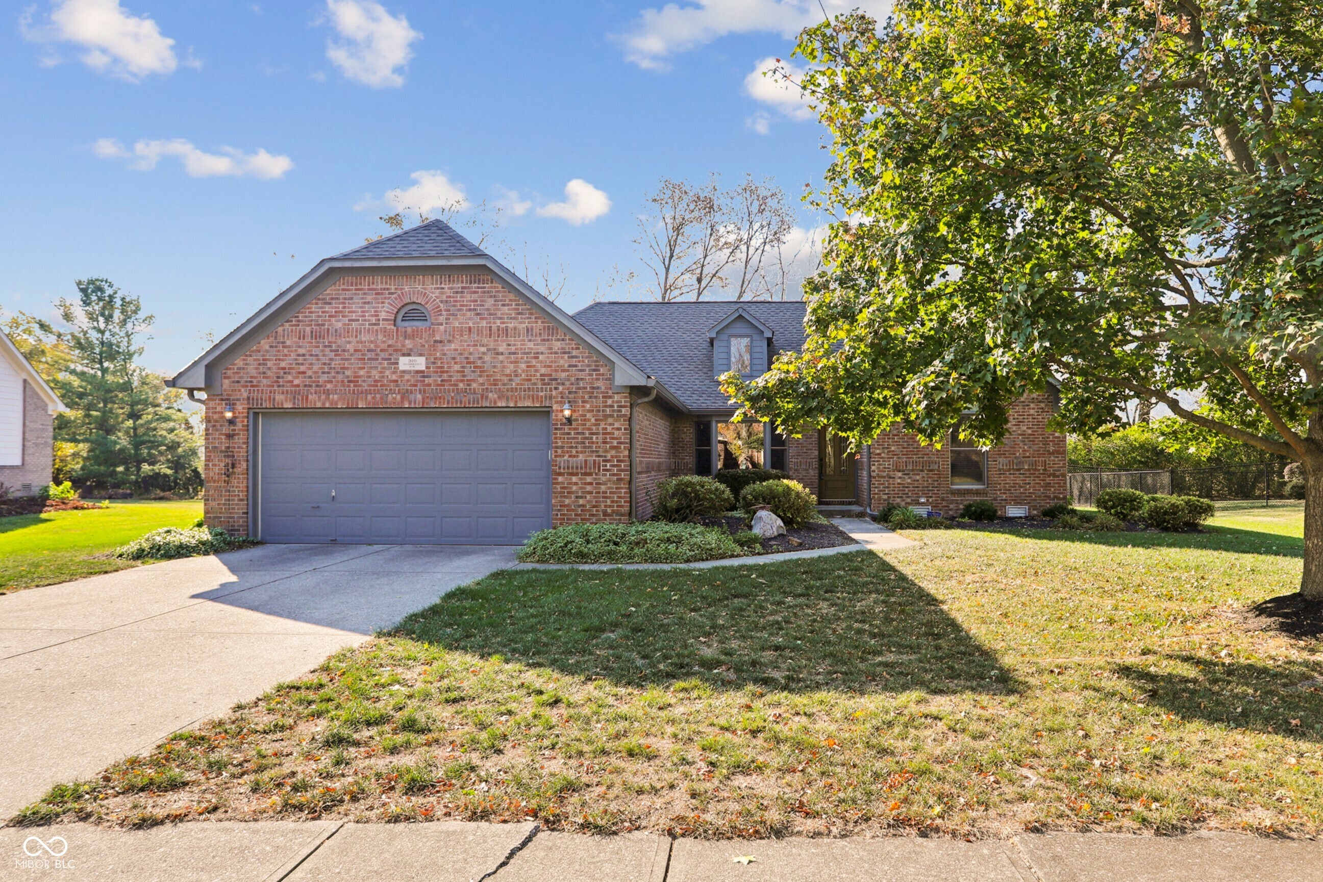 Property Photo:  310 Innisbrooke Avenue  IN 46142 