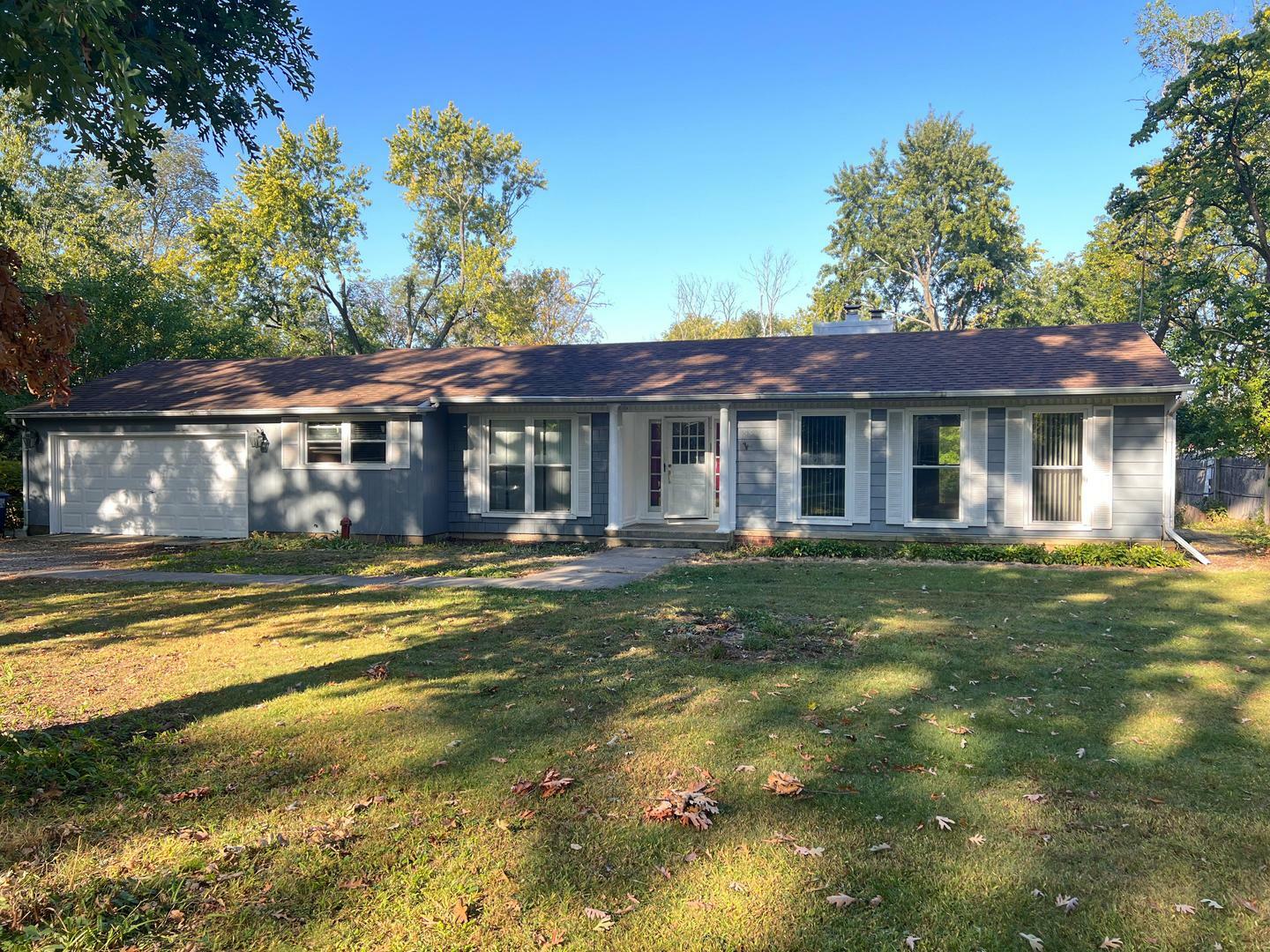 Property Photo:  5S624 Vest Avenue  IL 60563 