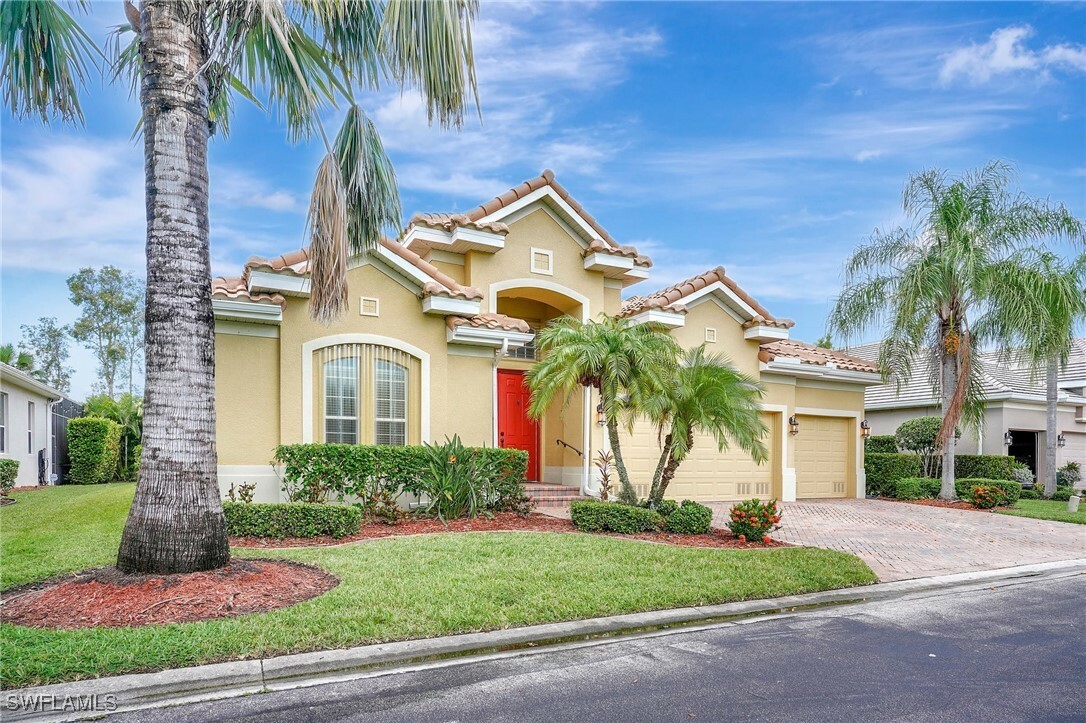 Property Photo:  16012 Thorn Wood Drive  FL 33908 