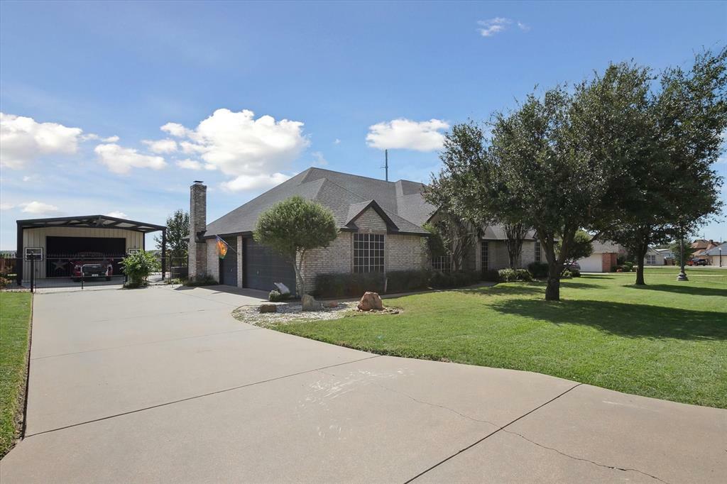 Property Photo:  2905 London Lane  TX 76036 