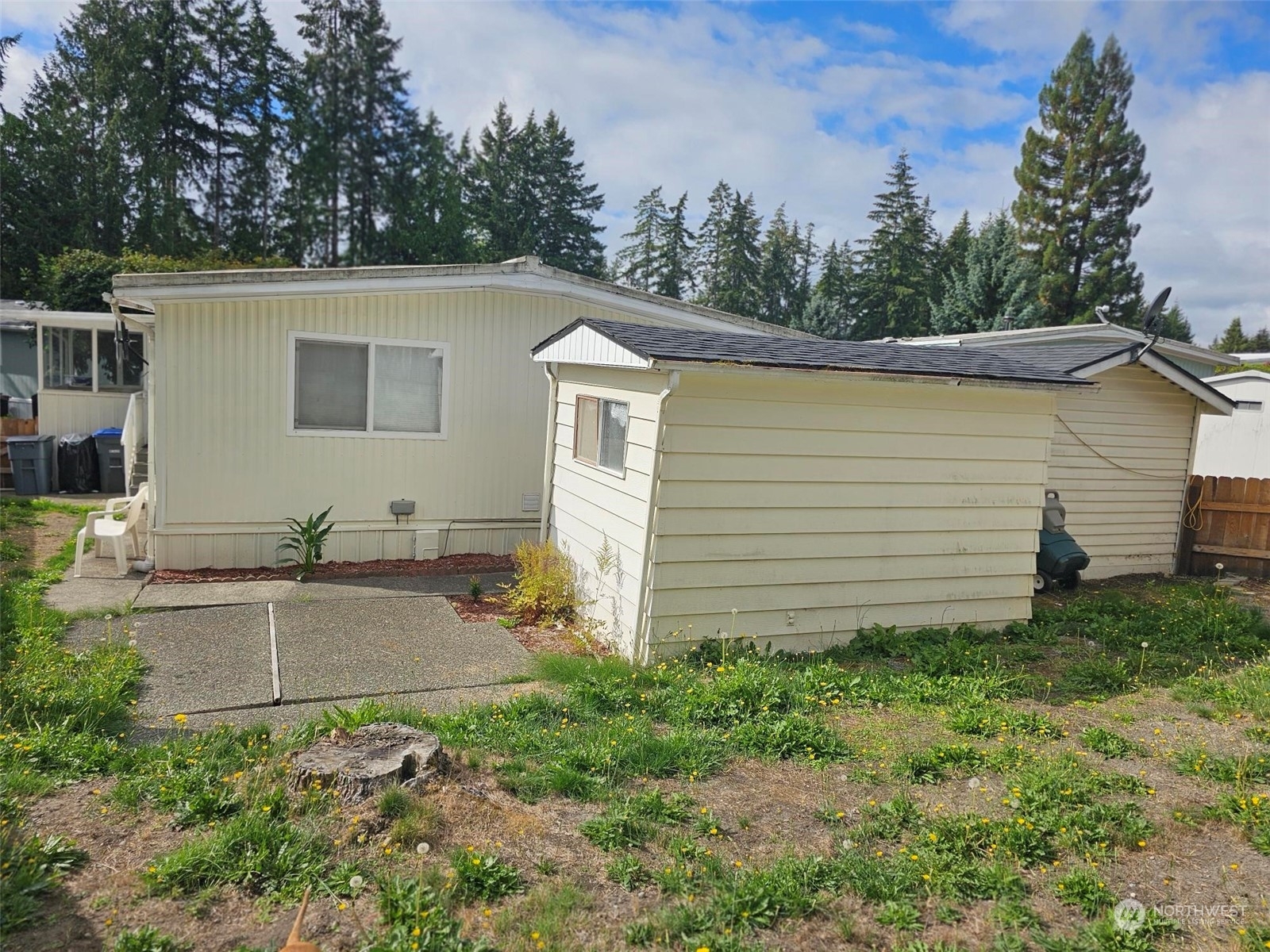 Property Photo:  16300 NE State Highway 305 25  WA 98370 