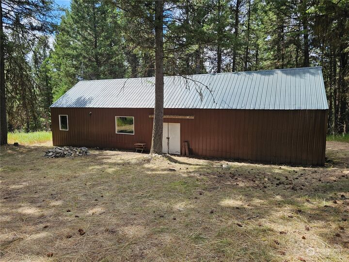 Property Photo:  83  Spring Meadow Lane  WA 98844 