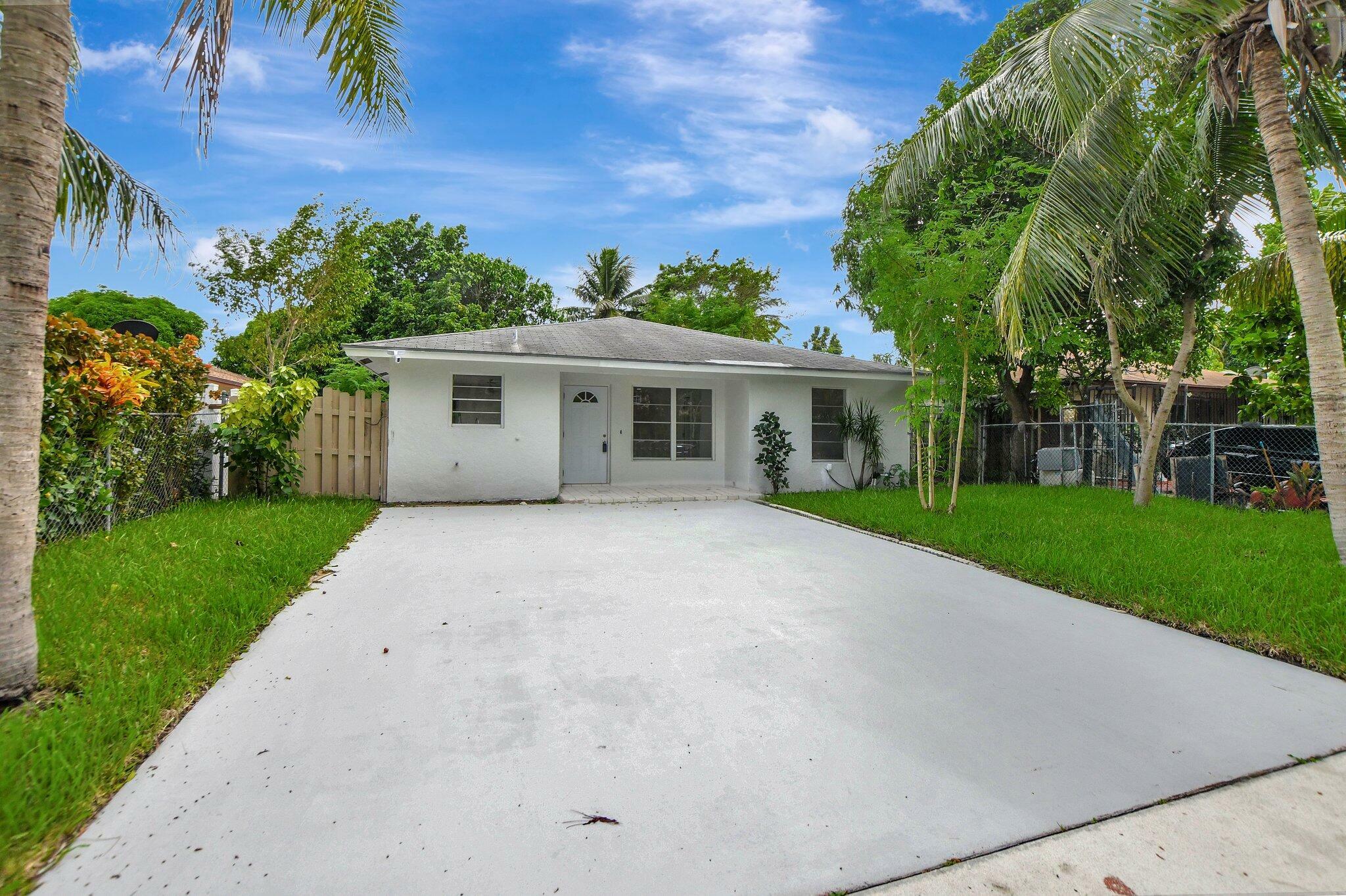 136 Reigle Avenue  Delray Beach FL 33444 photo