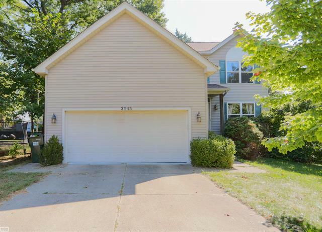 Property Photo: 3045 Emmons Avenue MI 48307