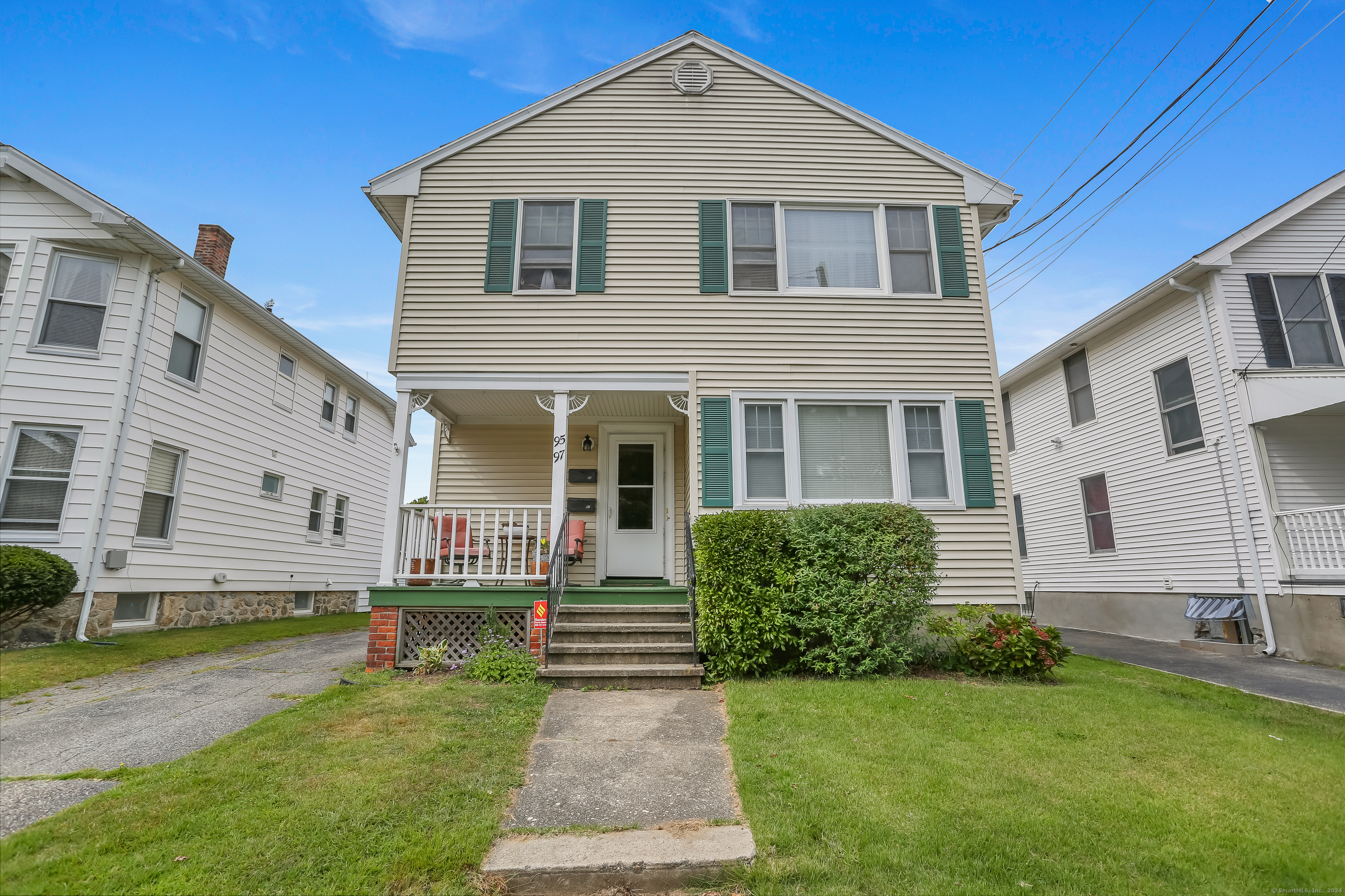 Property Photo:  95 Horace Street  CT 06614 