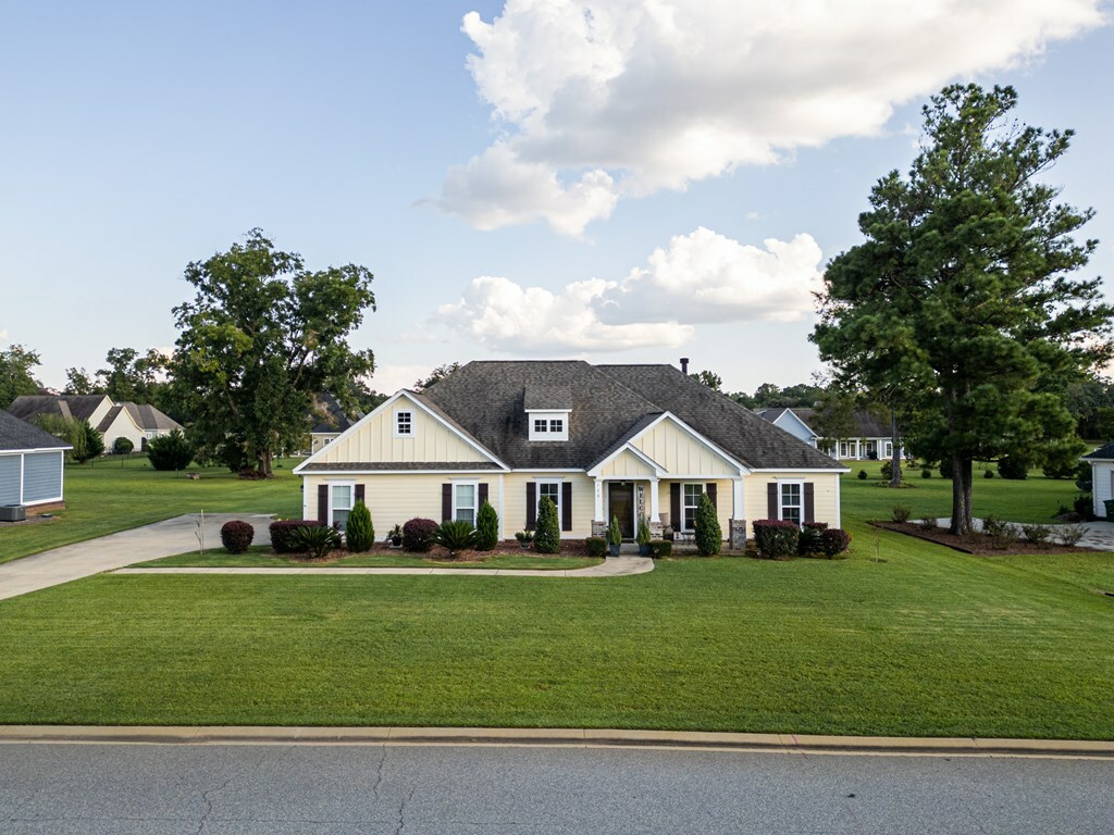 Property Photo:  128 Thistledown Drive  GA 31763 