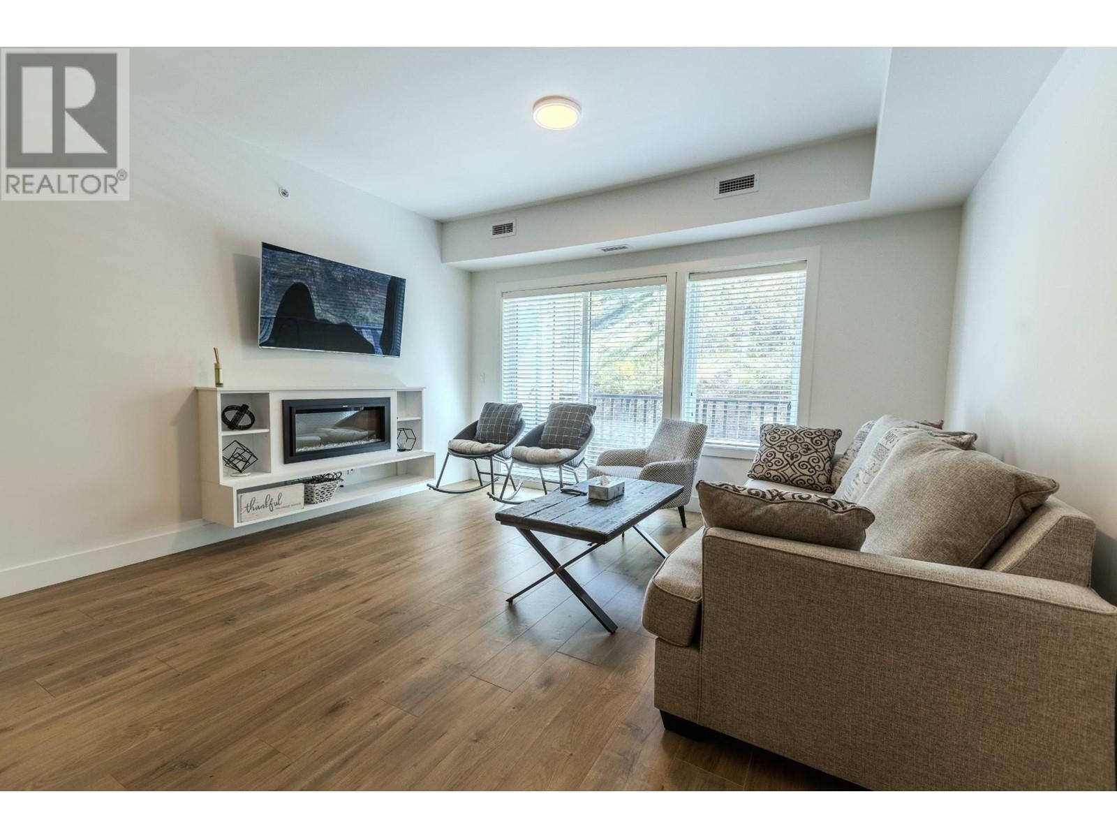 Property Photo:  2046 Robson Place 107  BC V2E 0A5 