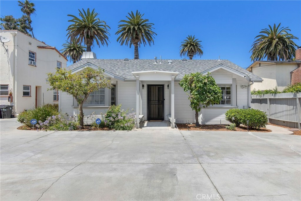 Property Photo:  4124 E 5th Street  CA 90814 