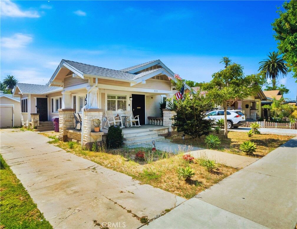 Property Photo:  777 Obispo Avenue  CA 90804