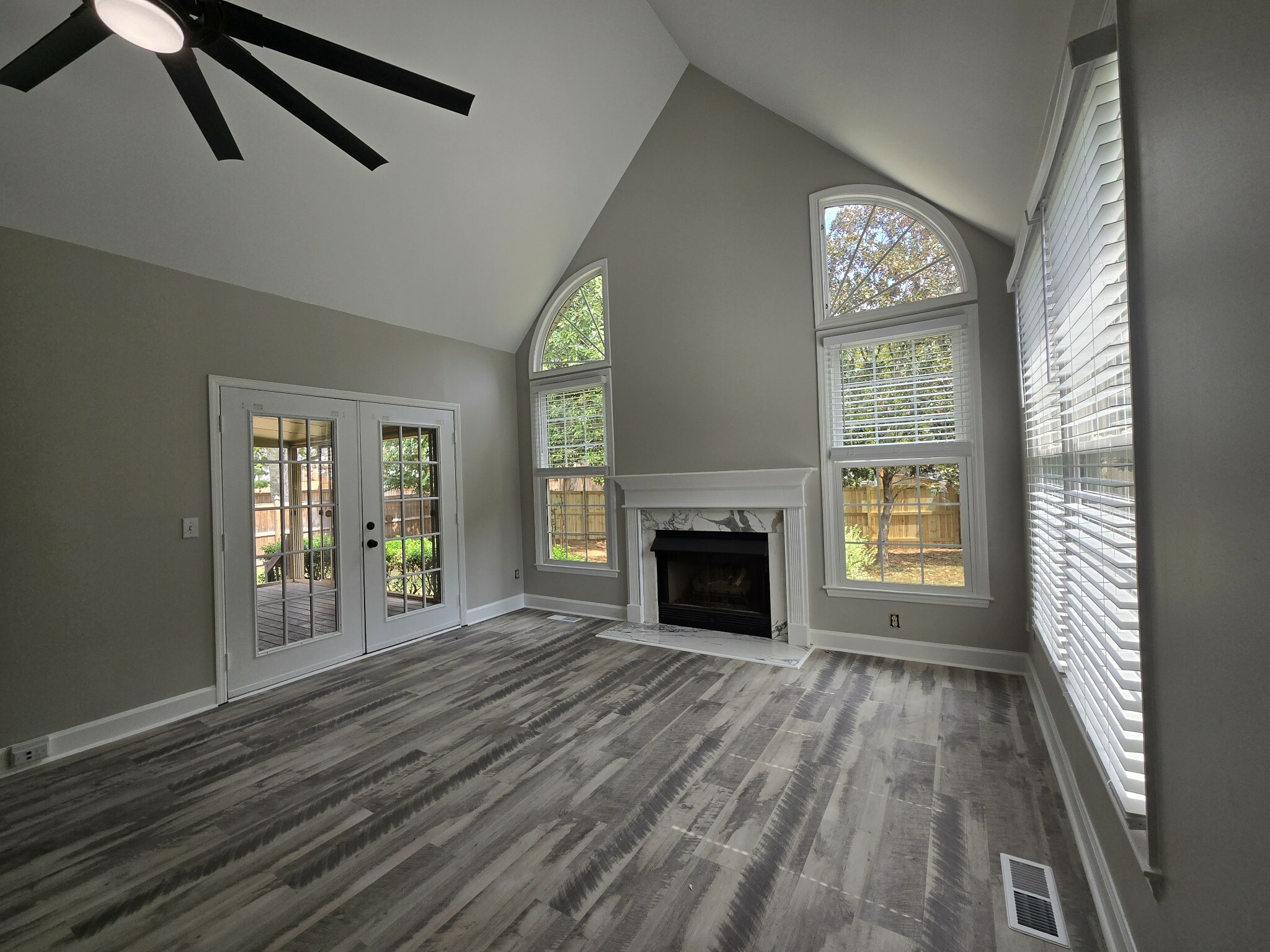 Property Photo:  2357 Wimbledon Cir  TN 37069 