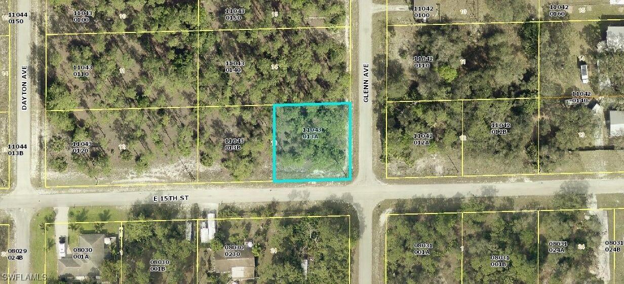 Property Photo:  1707 E 15th Street  FL 33972 