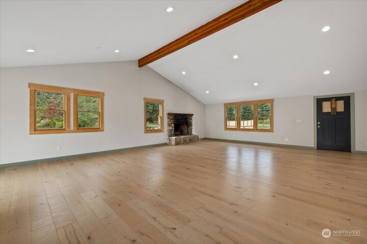 Property Photo:  10405 SW 140th Street  WA 98070 