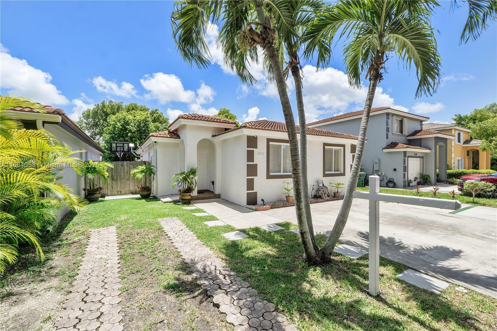 Property Photo: 12324 SW 251st St FL 33032