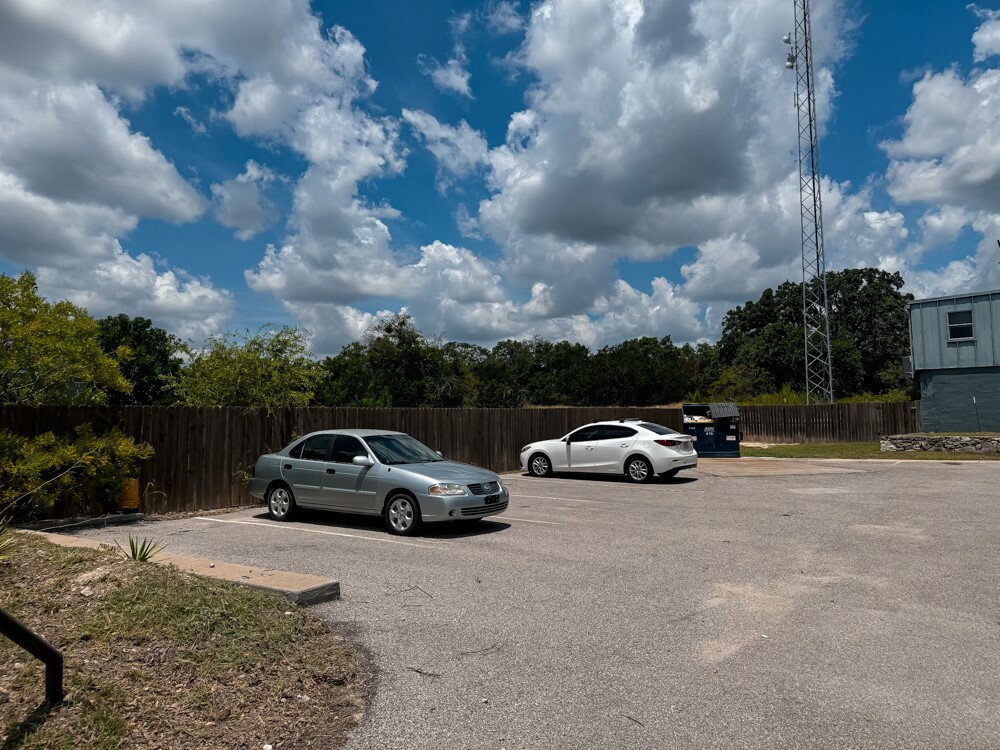 Property Photo:  1050 Fm 970 D  TX 76527 