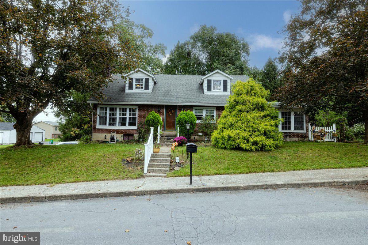 Property Photo:  2445 S Fountain Street  PA 18103 