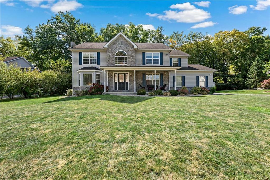 Property Photo:  130 Spring Brook Terrace  PA 18064 