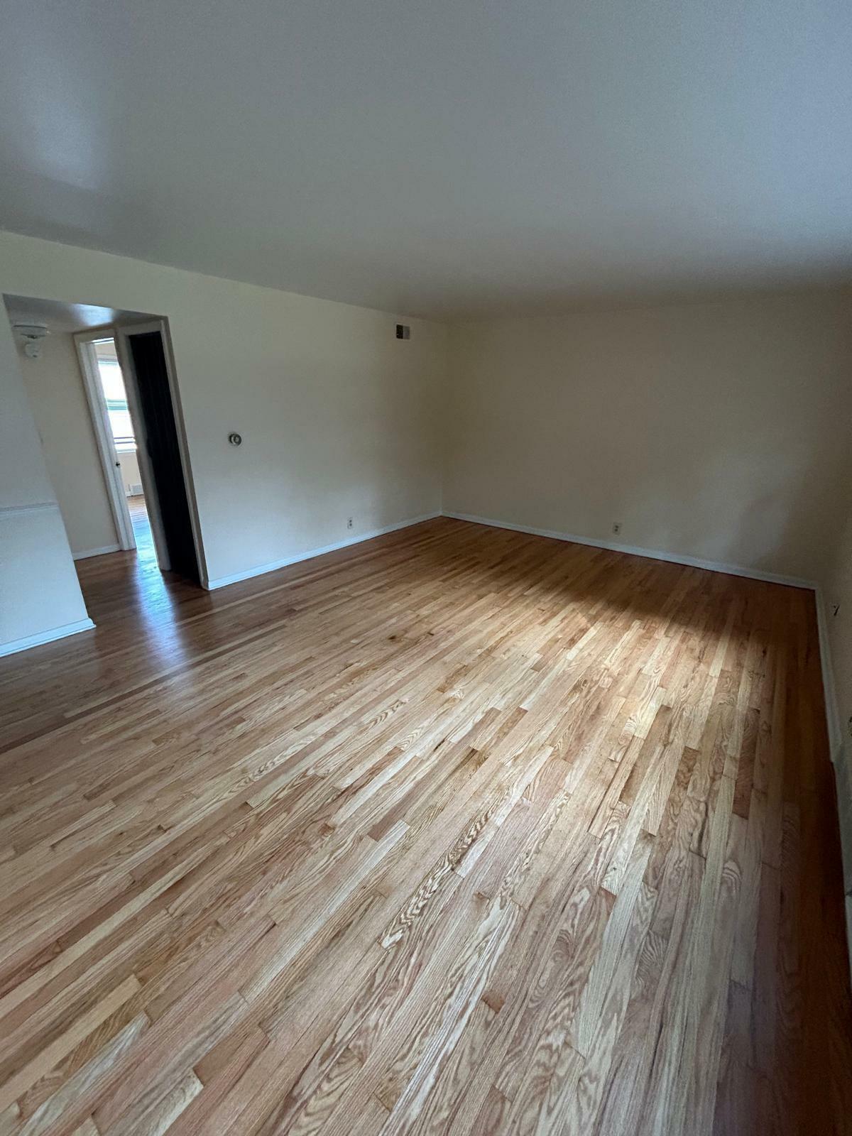 Property Photo:  1319 E Randolph Ct B  WI 53212 