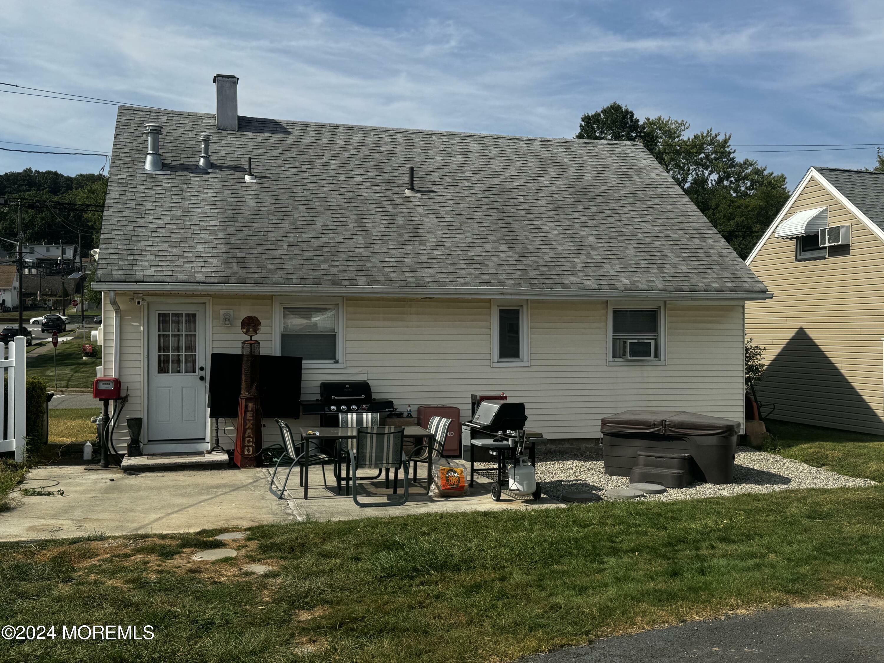 Property Photo:  53 Greene Avenue  NJ 07512 