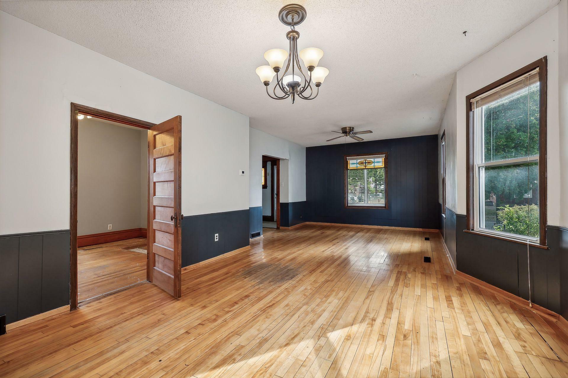 Property Photo:  1622 Jefferson Street NE  MN 55413 