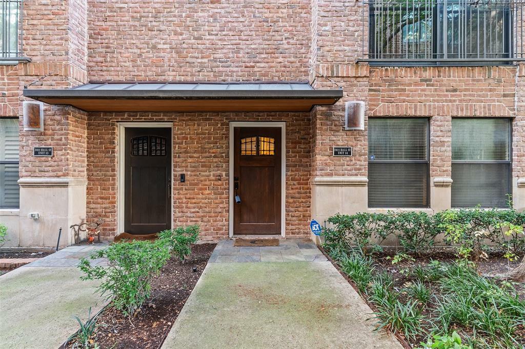 Property Photo:  2411 N Hall Street 14  TX 75204 