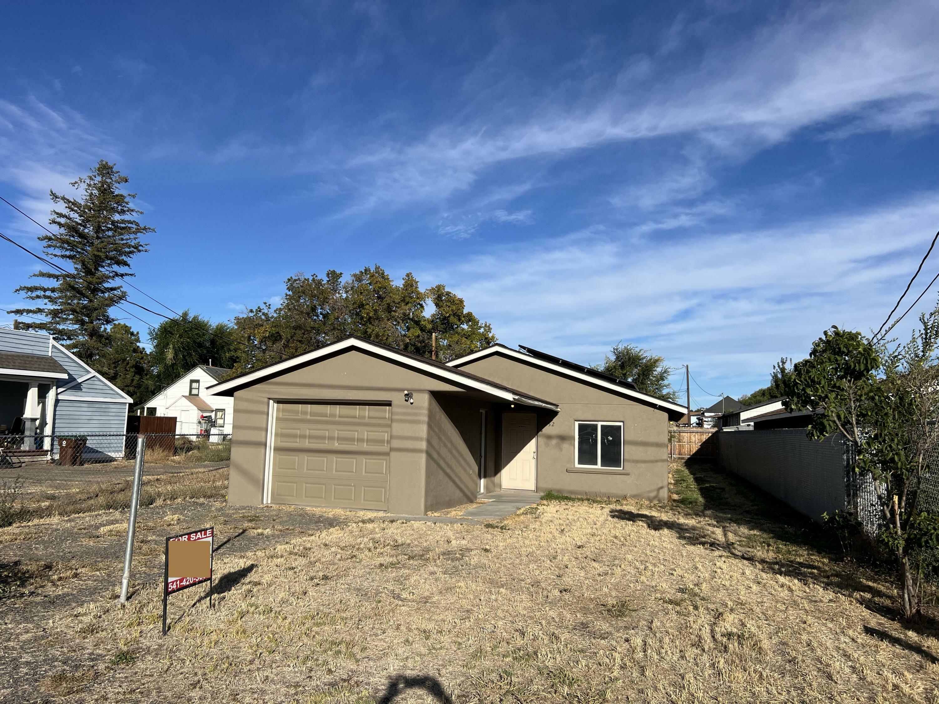 552 NE Court Street  Prineville OR 97754 photo