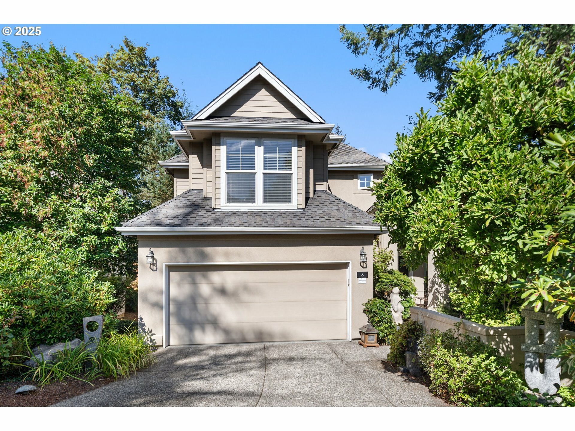 Property Photo: 8 Morningview Cir OR 97035