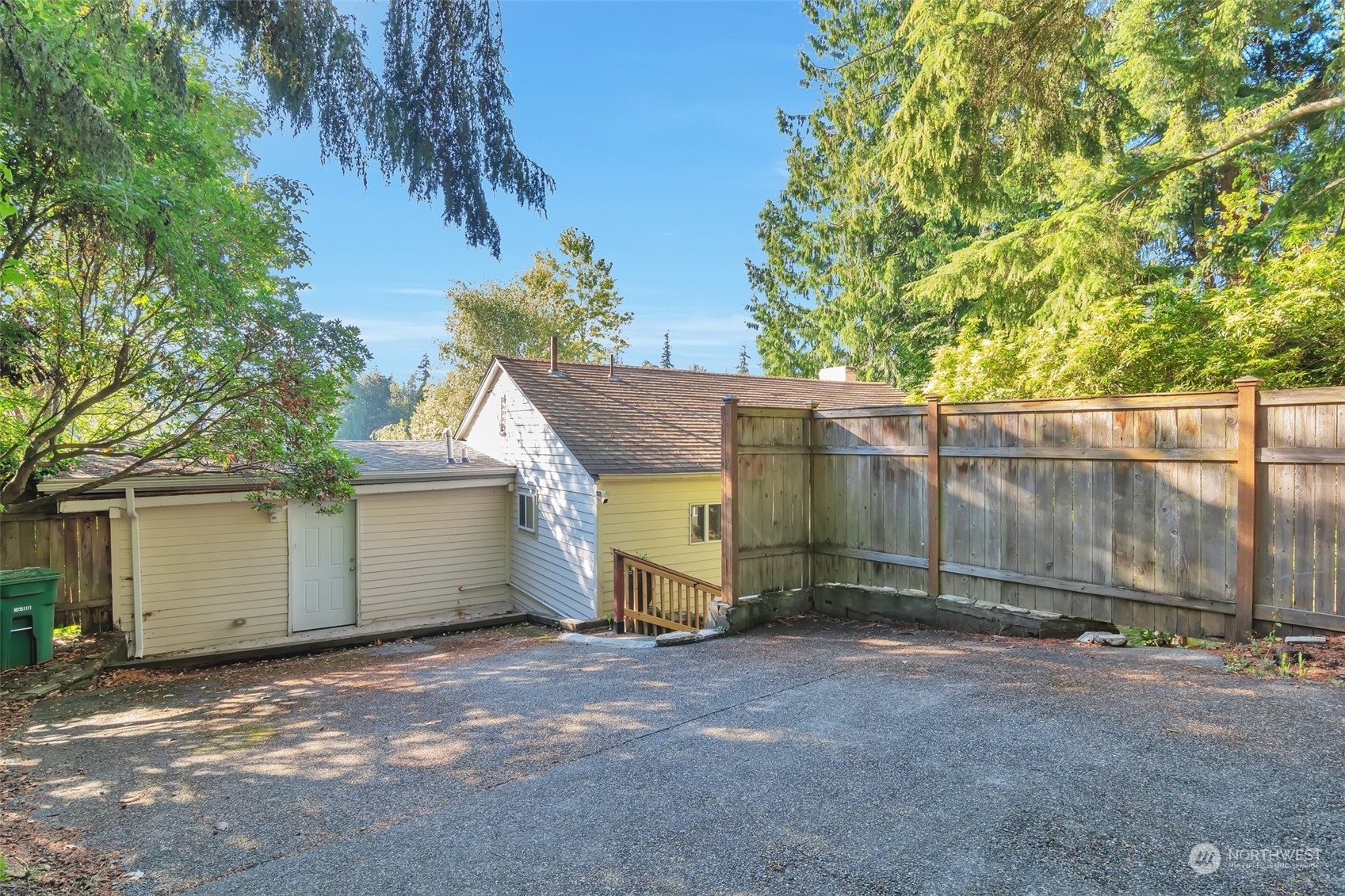 Property Photo:  19297 Stone Avenue N  WA 98133 