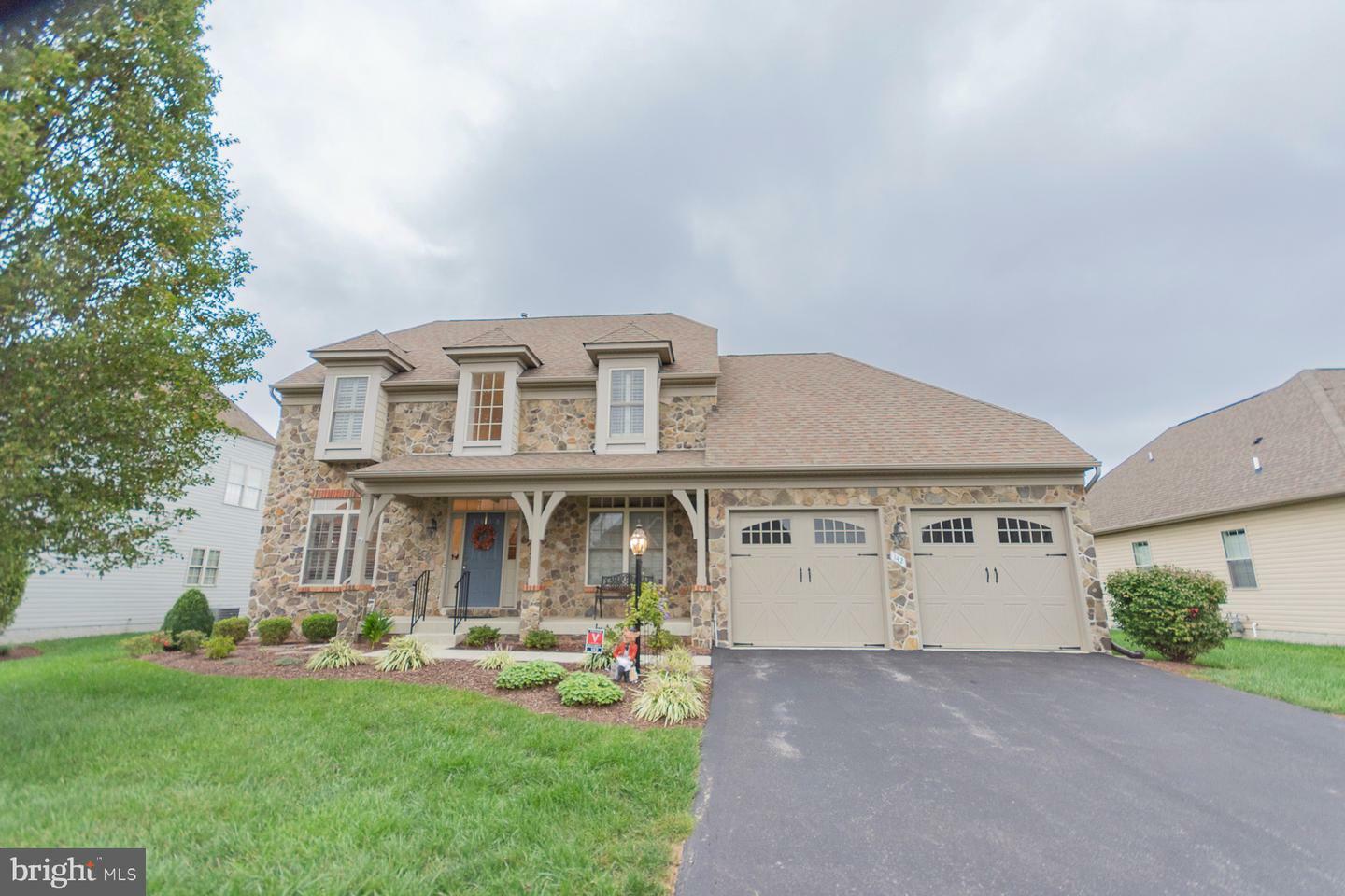 Property Photo:  142 Lewis Washington Drive  WV 25414 