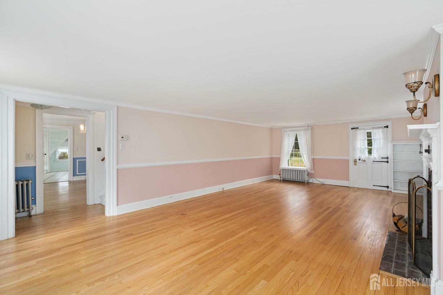 Property Photo:  8 Orchard Road  NJ 08846 