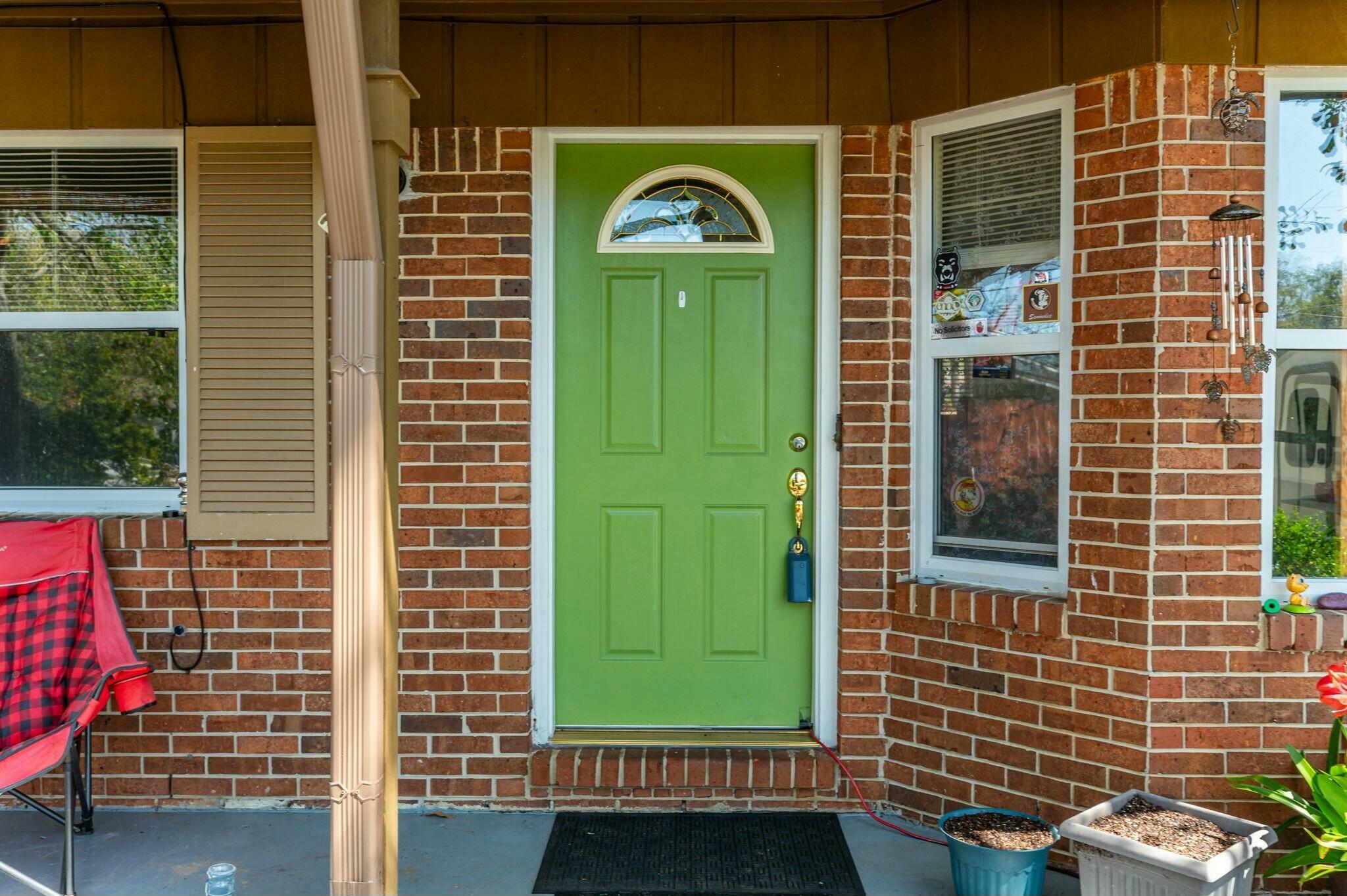 Property Photo: 4 7th Street FL 32579