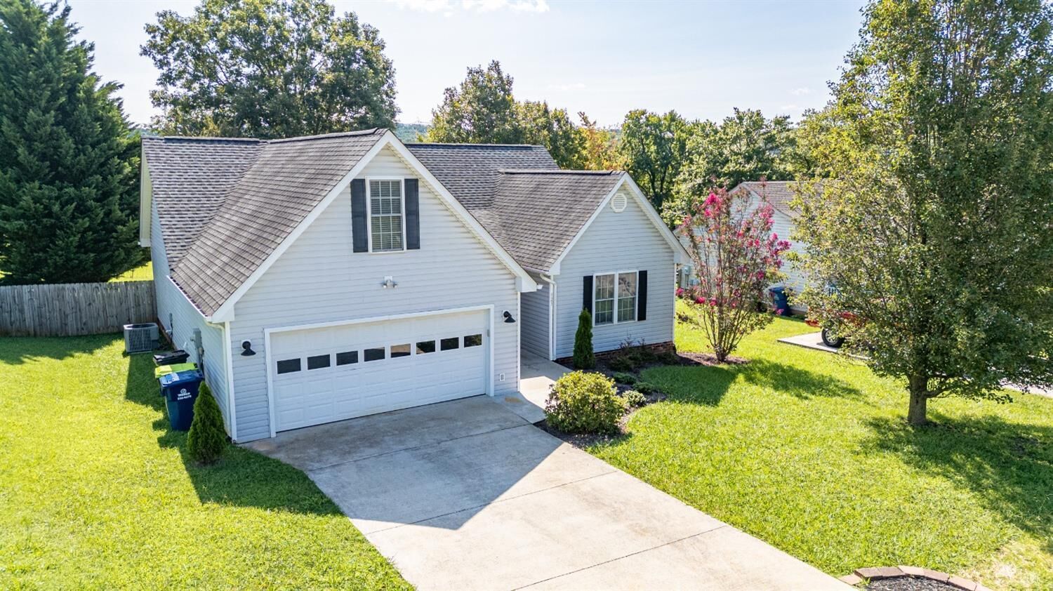 Property Photo: 125 Russell Springs Drive VA 24501
