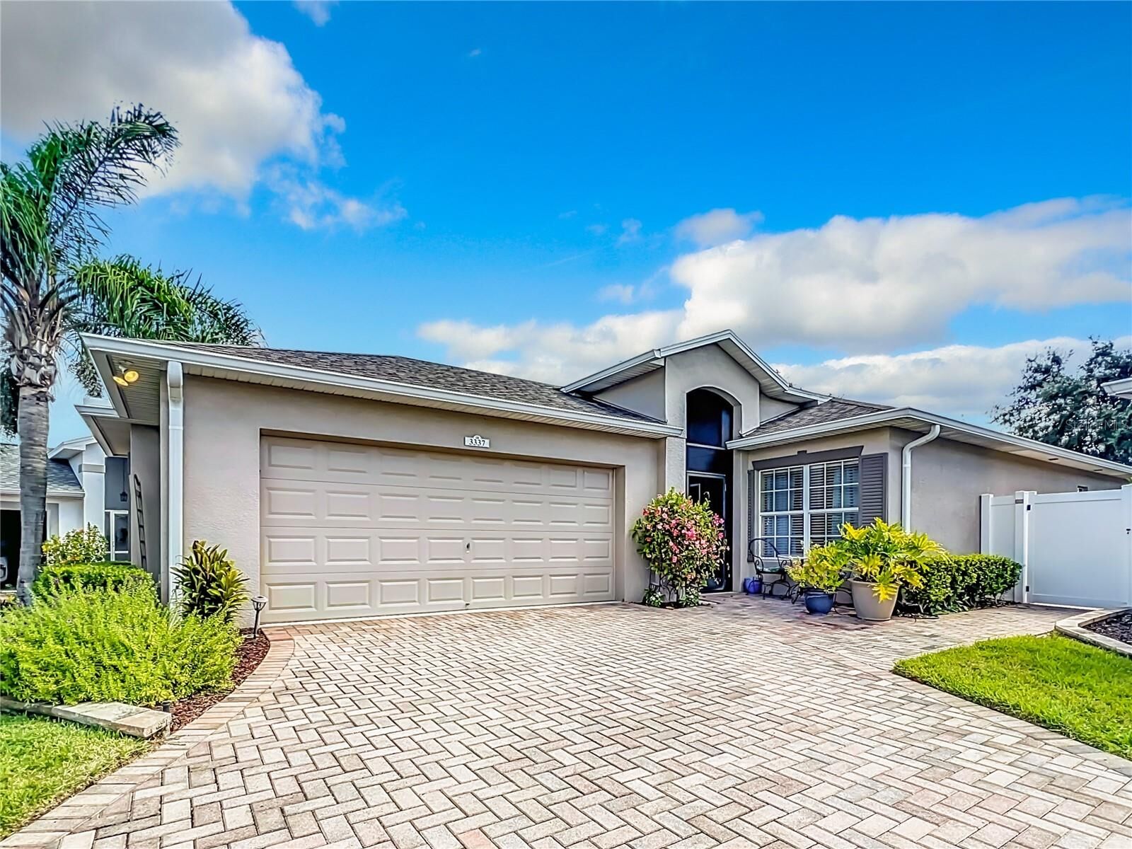 Property Photo: 3337 Raleigh Drive FL 33884