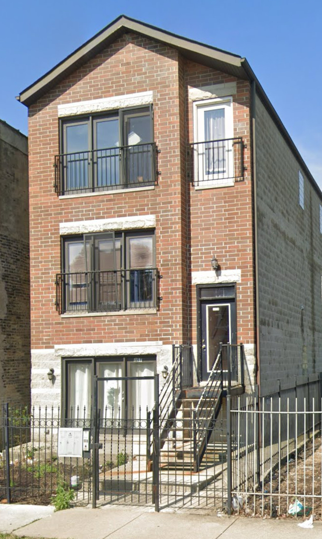 Property Photo:  1114 S Albany Avenue 1  IL 60612 