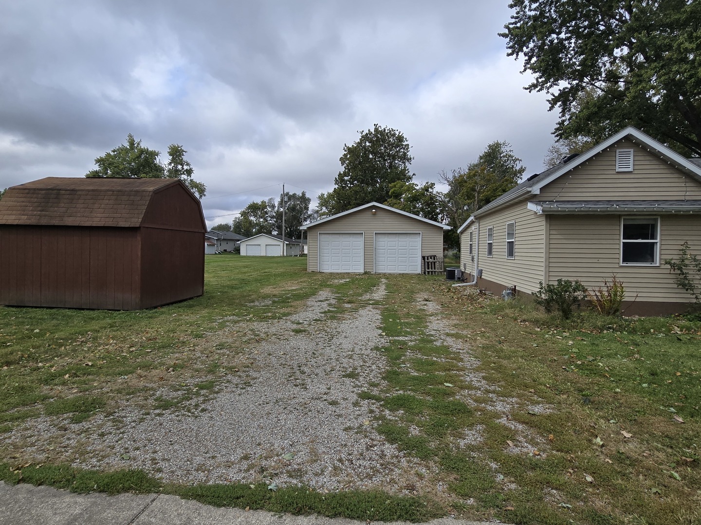 Property Photo:  311 S Locust Street  IL 61777 