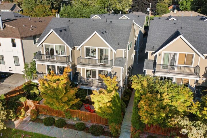 6526 42nd Avenue SW B  Seattle WA 98136 photo