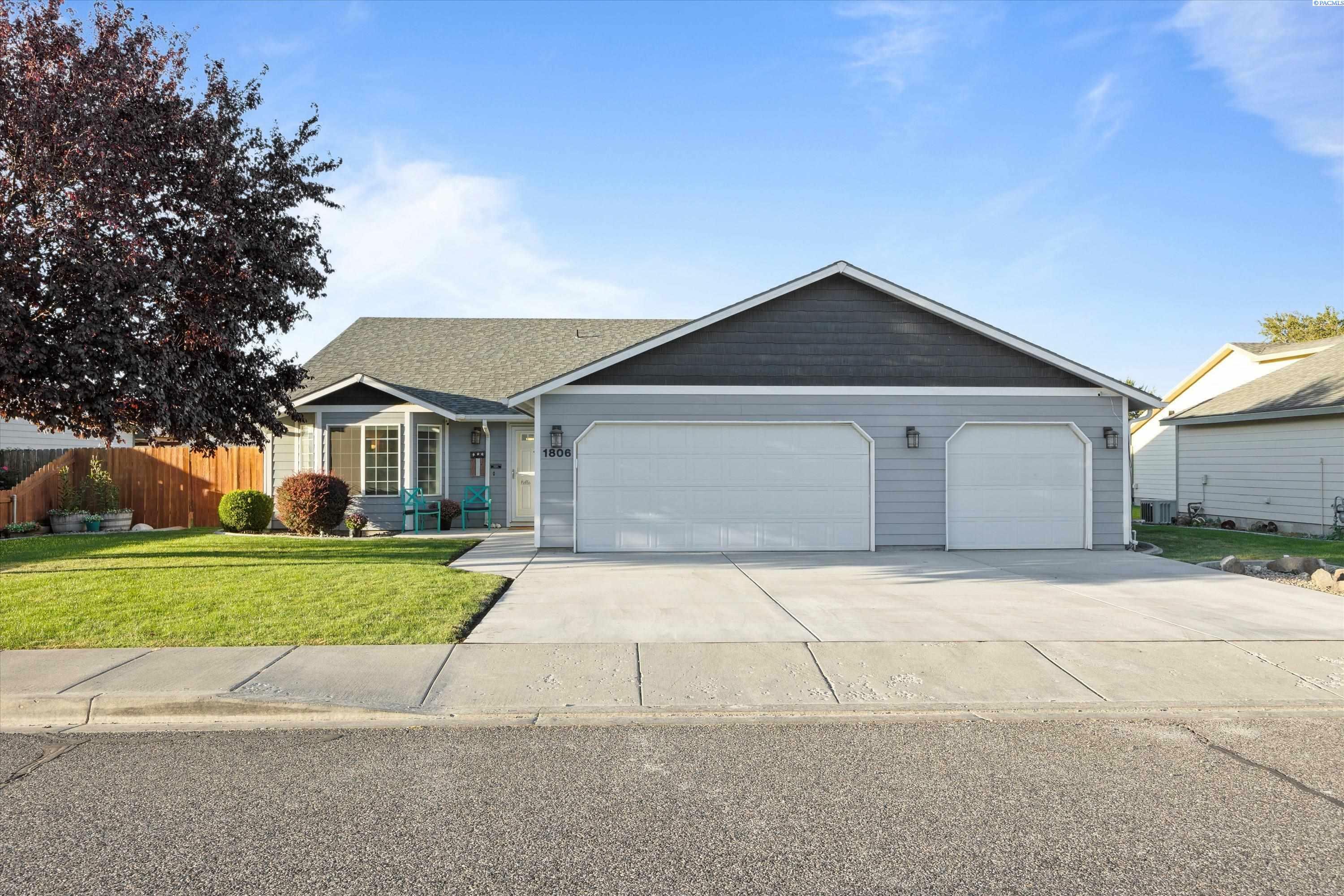 1806 W 39th Avenue  Kennewick WA 99337 photo