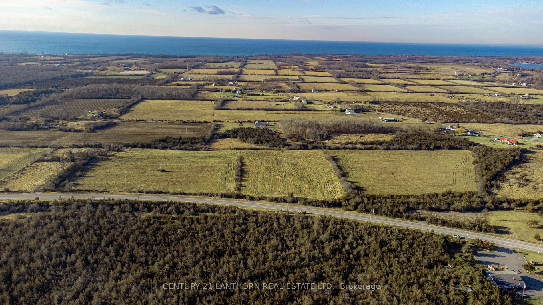 Photo de la propriété:  19931 Loyalist Pkwy  ON K0K 1T0 