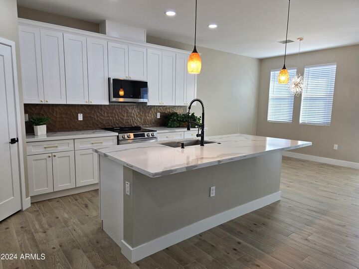 Property Photo:  5541 E Santa Rita Drive  AZ 85140 