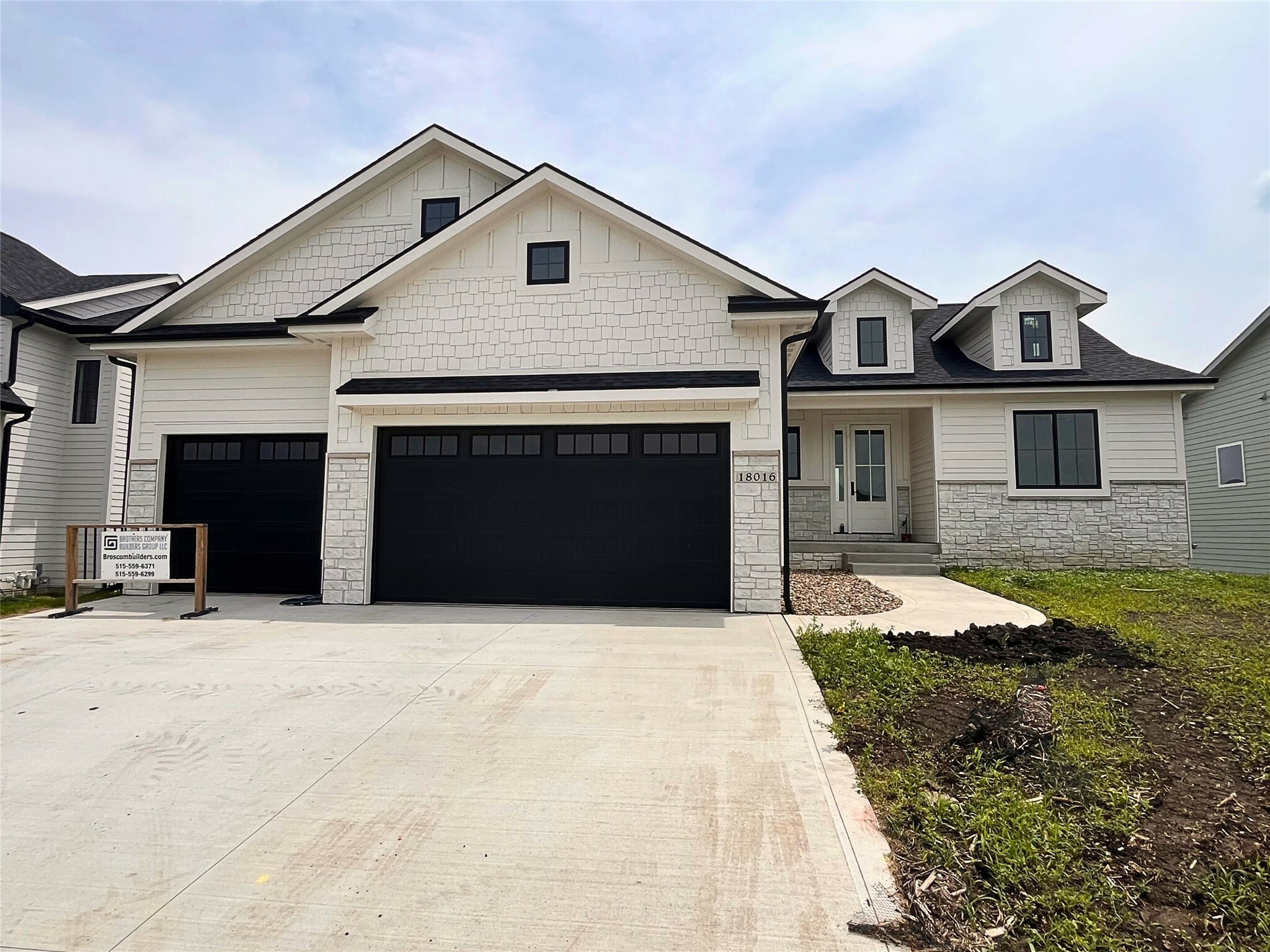 18016 Tanglewood Drive  Clive IA 50325 photo