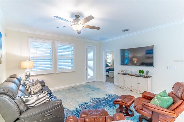 Property Photo:  423 Dancing Water Drive  FL 32708 