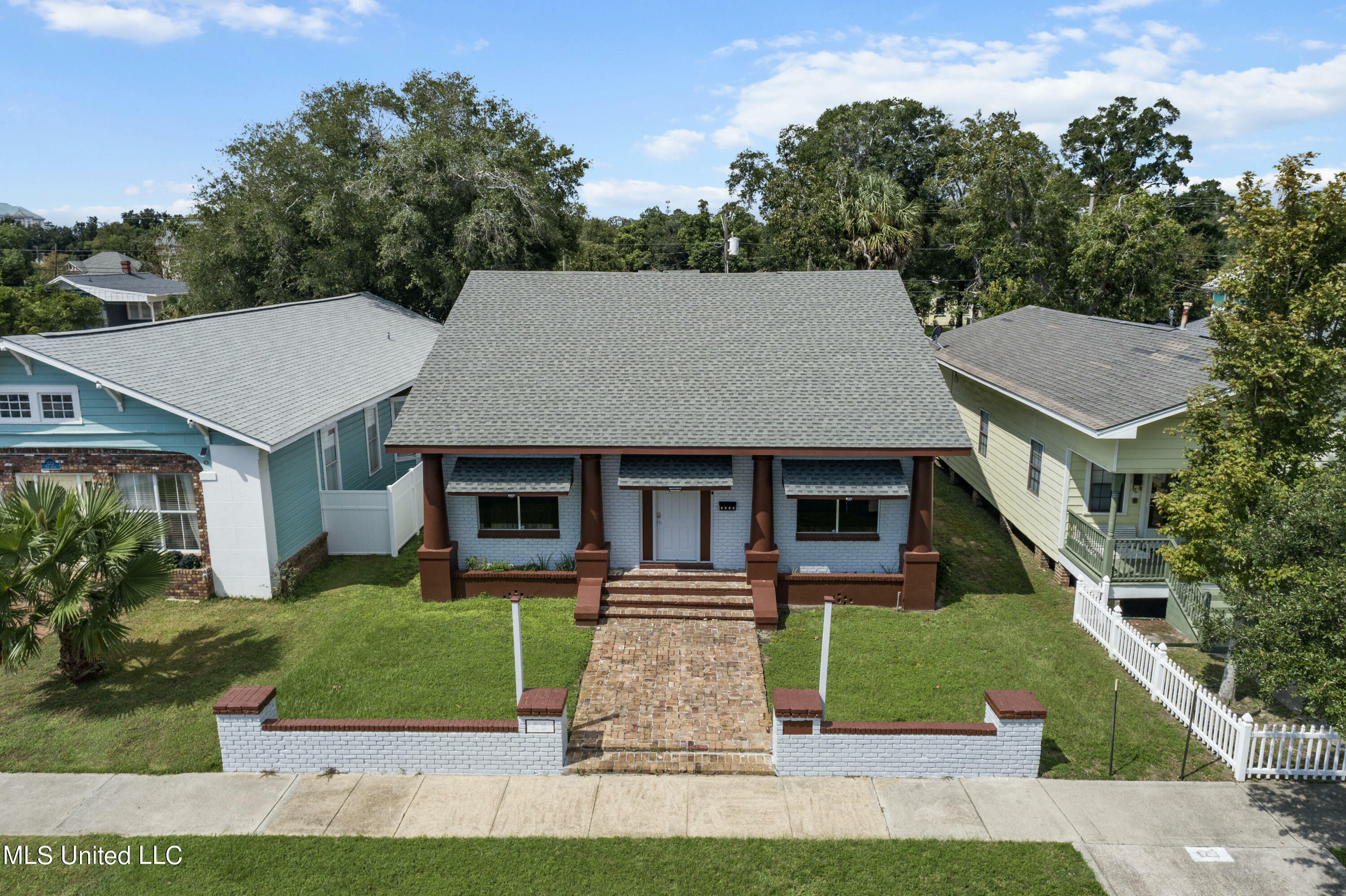 Property Photo:  1215 31st Avenue  MS 39501 