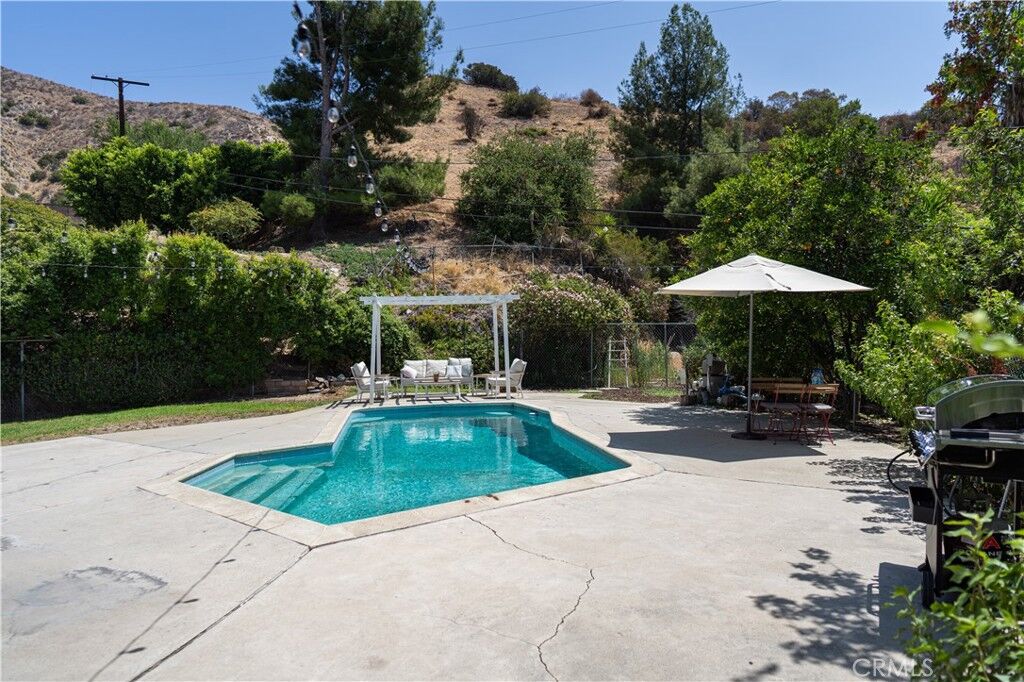 Property Photo:  926 Groton Drive  CA 91504 