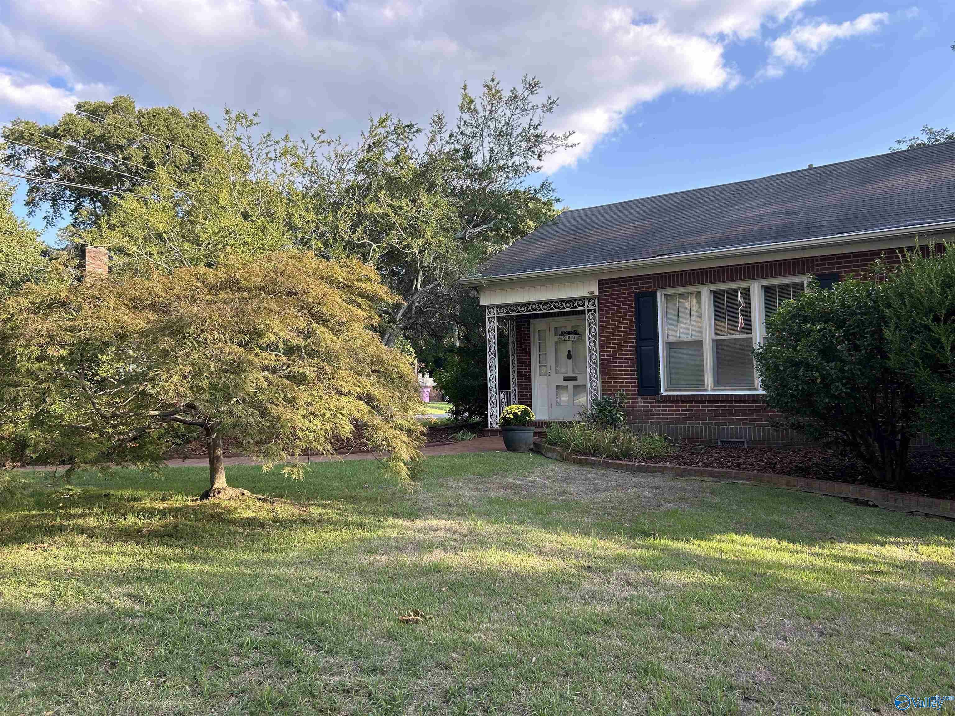 Property Photo:  900 Coleman Avenue  AL 35611 